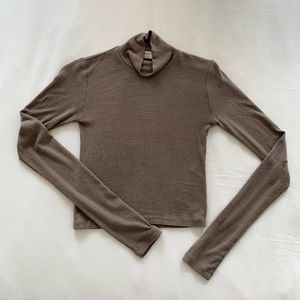 Wilfred Only Cropped Turtleneck Top